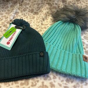 Marmot women’s Dark Teal and Light Green Obermeyer Pom Beanie Set.